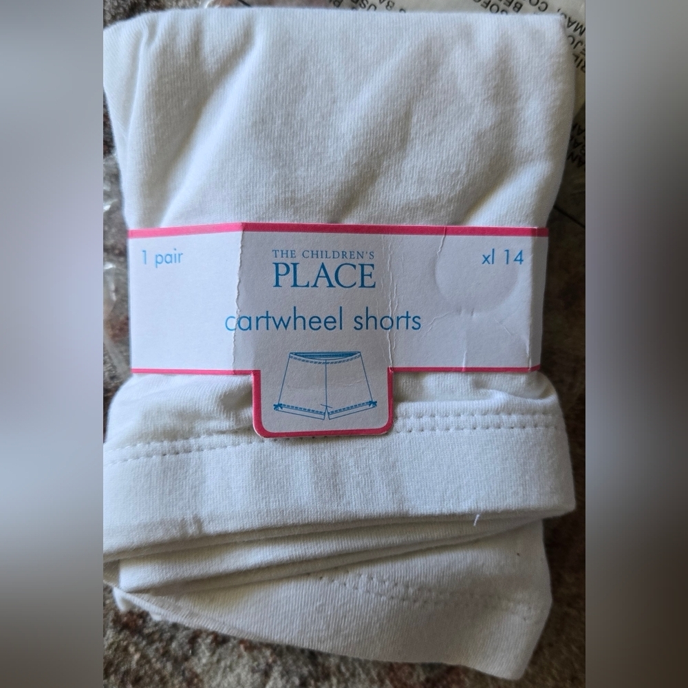 The Children's Place Girl's White Cartwheel Shorts NWT Size 14